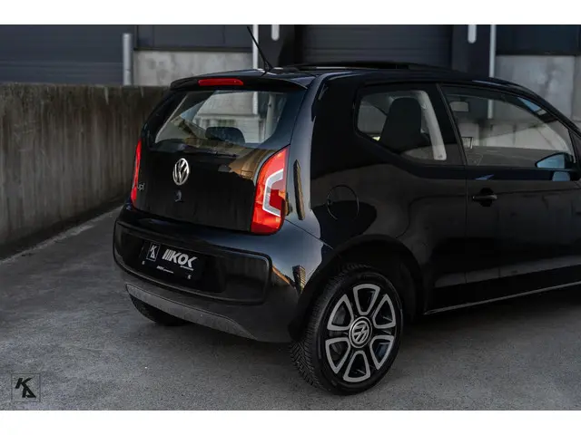 Volkswagen up! 1.0 2014 | CUP Up! | Pano | Lage KM 2014 Benzine 4