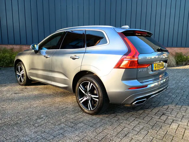 Volvo XC60 T5 AWD R-Design 2019 Benzine 7