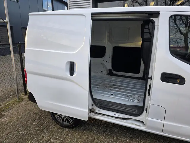 Nissan NV200 1.6 2013 Benzine 9