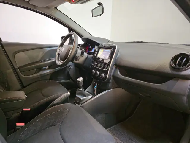 Renault Clio 0.9 TCe Limited 2018 Benzine 12