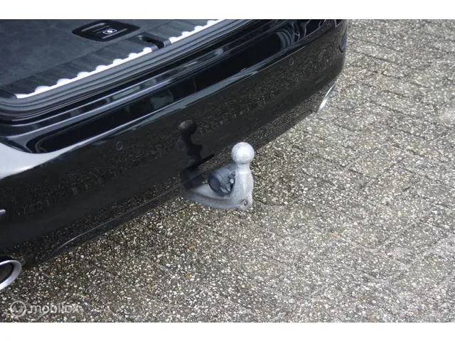 BMW 3 Serie Touring 318i 2.0 Sportstoelen 2021 Benzine 34