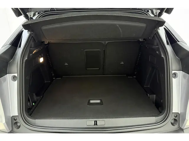 Peugeot 3008 1.2 Hybrid 136 Allure 2024 Hybride Benzine 10