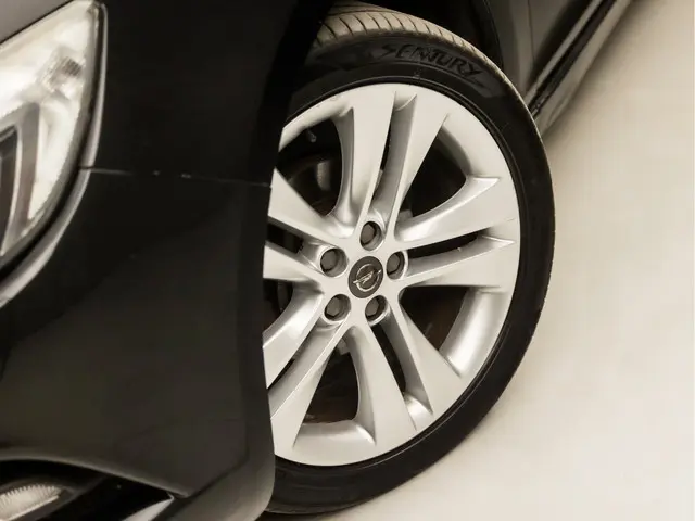 Opel Astra 1.4 Turbo Sport 2012 Benzine 17