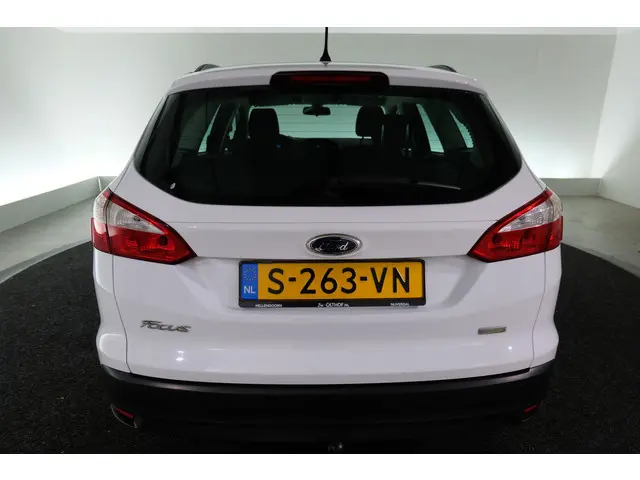 Ford Focus Wagon 1.0 EcoBoost Trend 2014 Benzine 20