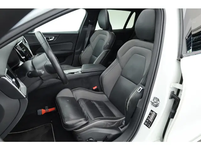 Volvo V60 3
