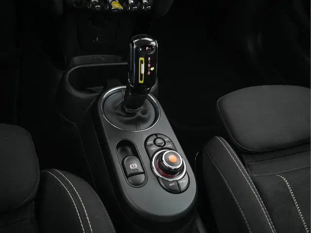 MINI Electric Mini Basic 33 kWh [ 3-Fase ] 2020 Elektrisch 13