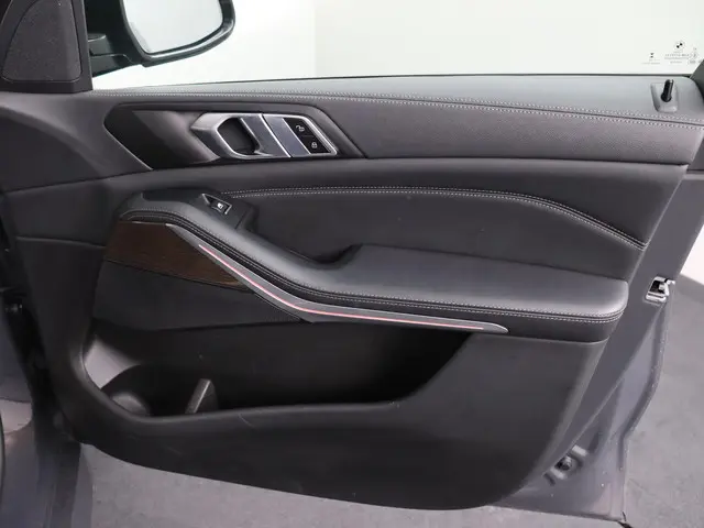 BMW X5 xDrive45e High Executive 2023 Hybride Benzine 46