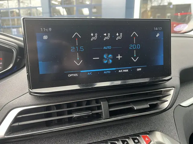 Peugeot 3008 1.2 Turbo 130 PK 2021 Benzine 32