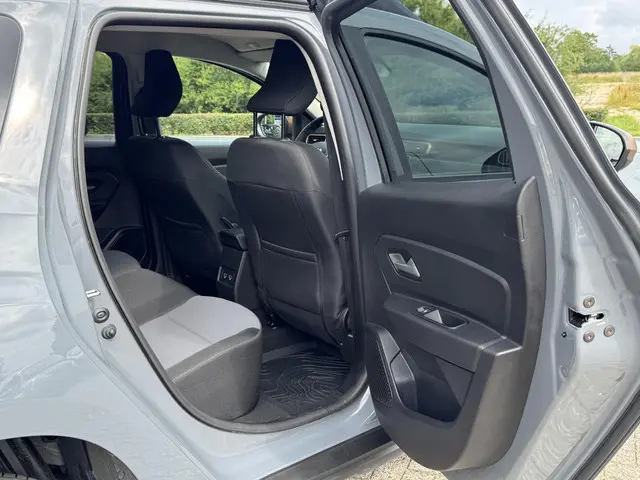 Dacia Duster 1.3 TCe 150 Extreme 2024 Benzine 21