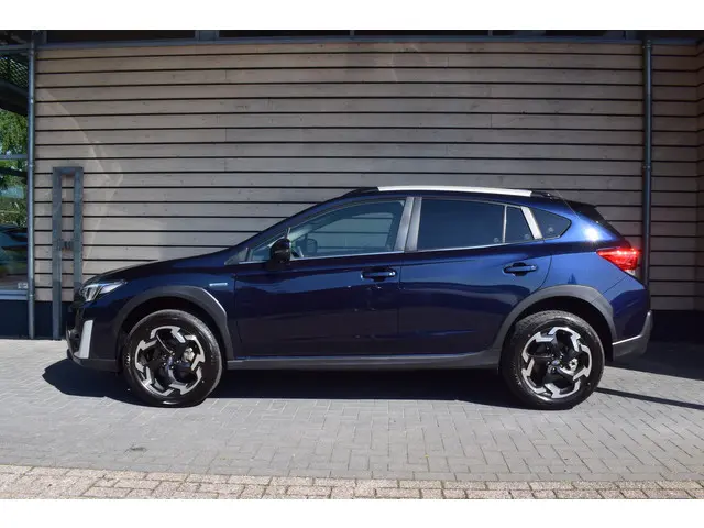 Subaru XV 2.0i e-BOXER Luxury 2022 Hybride Benzine 4