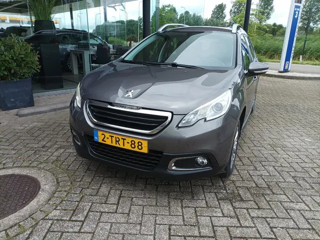 Peugeot 2008 1.2 VTi Blue Lease 2014 Benzine 4
