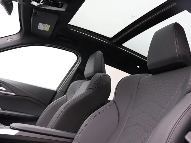 BMW X1 xDrive25e 2025 Hybride Benzine 12