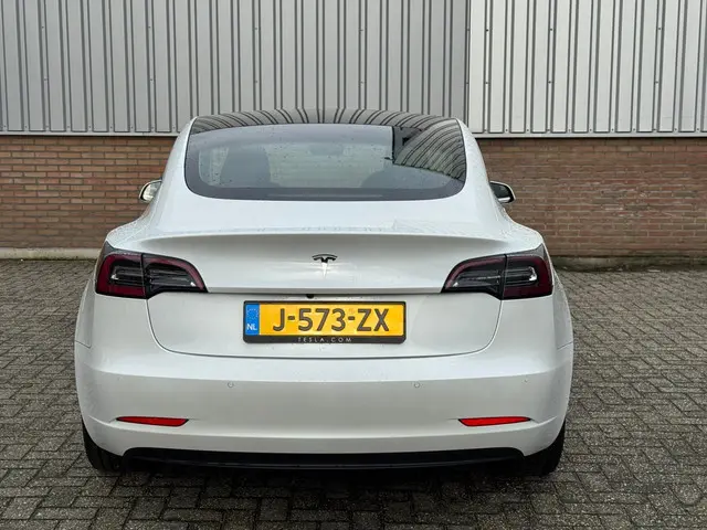 Tesla Model 3 Standard RWD Plus 89% SoH 2020 Elektrisch 5