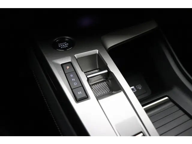 Peugeot 408 1.2T 130pk Automaat Allure GT 2024 Benzine 21