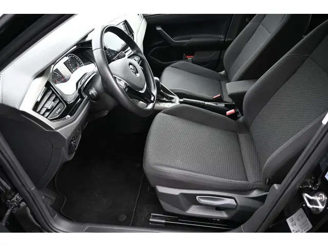 Volkswagen Polo 1.0 TSI Comfortline 2021 Benzine 30