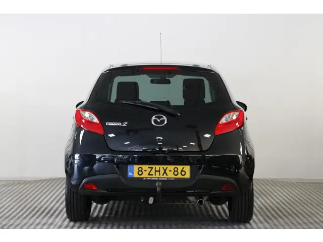 Mazda 2 1.3 Silver Edition 2015 Benzine 10
