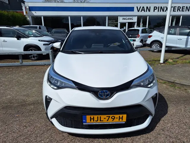 Toyota C-HR 1.8 Hybrid Dynamic 2020 Hybride Benzine 6
