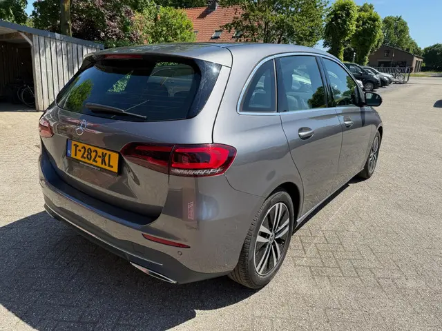 Mercedes-Benz B-Klasse 180 Premium Plus 2020 Benzine 5