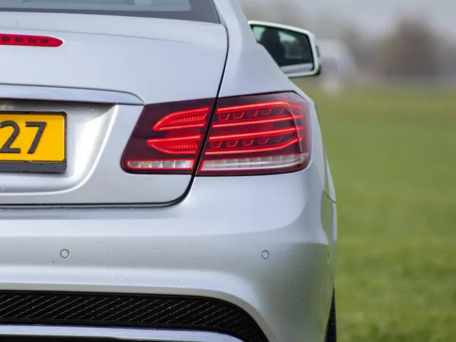 Mercedes-Benz E-Klasse Coupé 200 Ambition 2014 Benzine 5