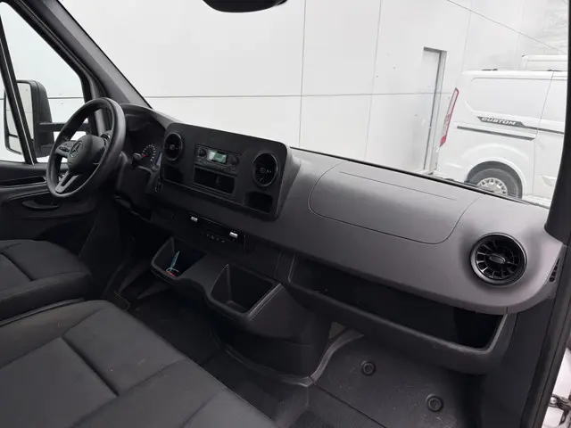 Mercedes-Benz Sprinter 515 1.9 CDI 2022 Diesel 8