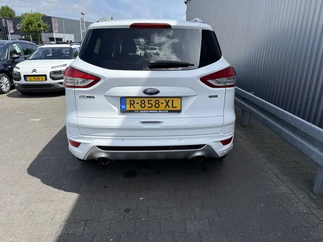 Ford Kuga 1.5 Titanium 2015 Benzine 8