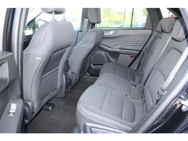 Ford Kuga 2.5 PHEV Titanium 2022 Hybride Benzine 22