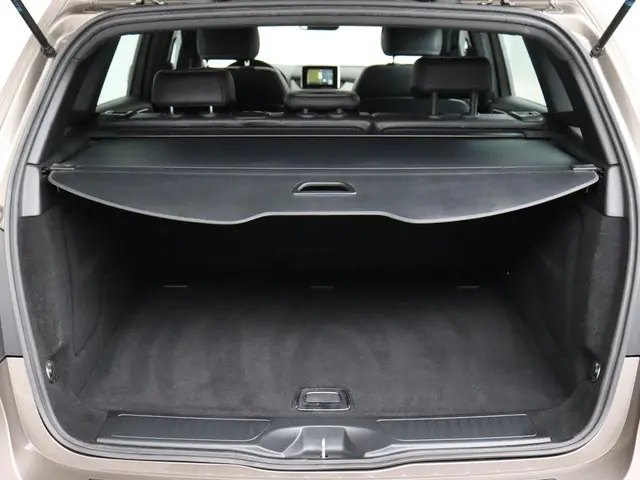 Mercedes-Benz B-Klasse 180 Prestige 2014 Benzine 8