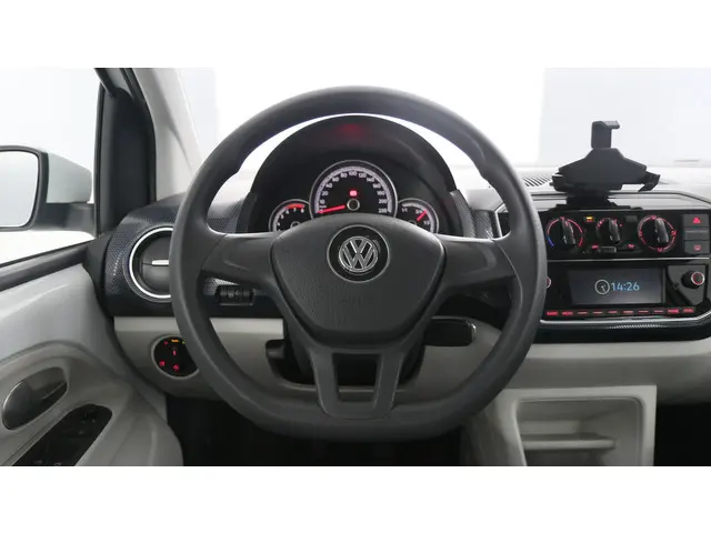 Volkswagen up! 1.0 BMT 60pk Move up! 2019 Benzine 20