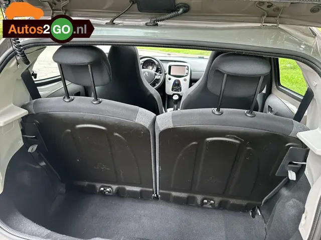 Citroën C1 1.2 PureTech Airscape Shine 2015 Benzine 16