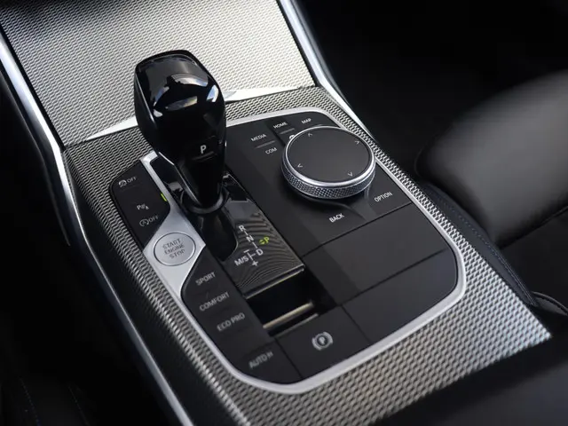 BMW 3 Serie Sedan 318i 2021 Benzine 19