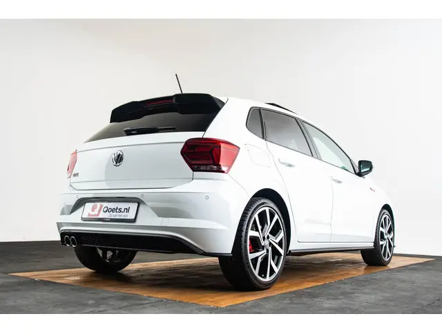 Volkswagen Polo 2.0 TSI GTI 2019 Benzine 44