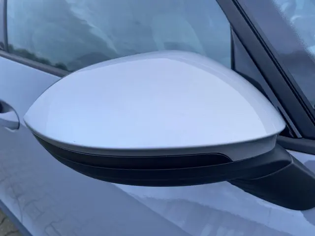 Volkswagen ID.3 First Plus 58 kWh SOH 90% 2020 Elektrisch 7