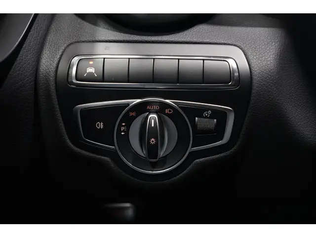 Mercedes-Benz C-Klasse Cabrio 180 AMG Line 2023 Benzine 30