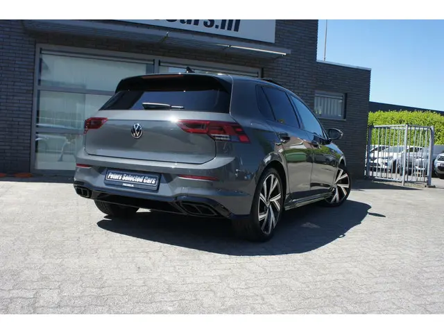 Volkswagen Golf 1.5 eTSI R-Line 2023 Benzine 17