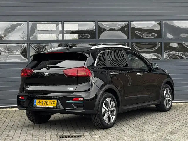 Kia e-Niro EXECUTIVELINE 64 kWh 2020 Elektrisch 3