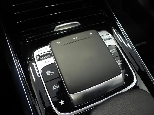 Mercedes-Benz B-Klasse B180 Aut. AMG 2020 Benzine 14