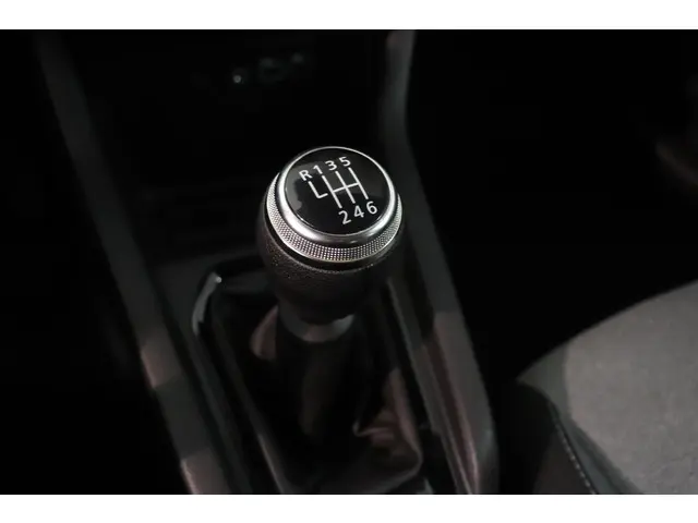 Renault Clio 1.0 TCe 90 GPF evolution 2024 Benzine 20