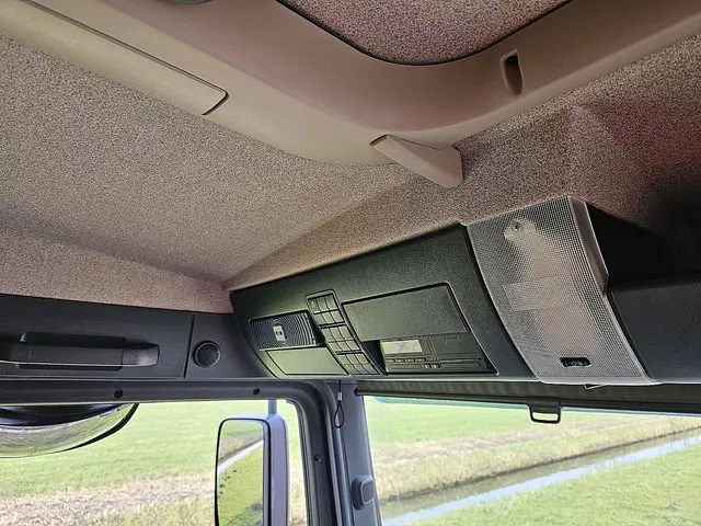 MAN TGM 12.290 2018 Diesel 11