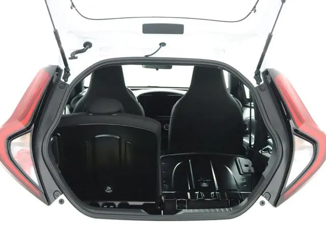 Toyota Aygo X 1.0 VVT-i S-CVT Play 2025 Benzine 23