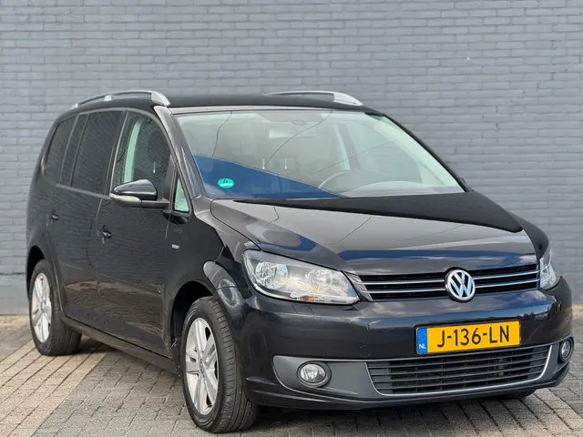 Volkswagen Touran 1.4 TSI Highline 2012 Benzine 12