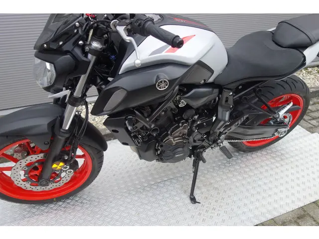 Yamaha MT 07 ABS 2019 Benzine 18