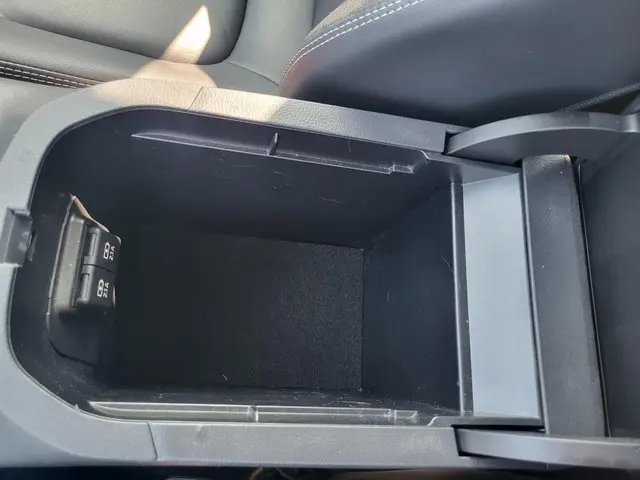Toyota RAV4 2.0 VVT-iE Executive 2019 Benzine 26