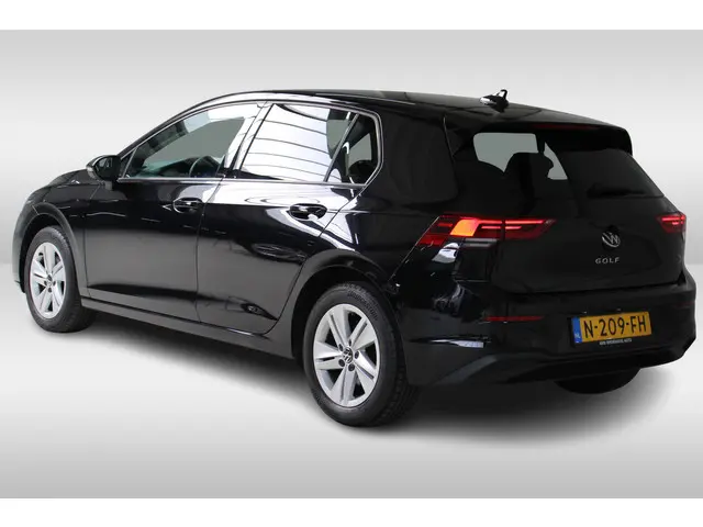 Volkswagen Golf 1.5 TSI Life Business 2021 Benzine 3