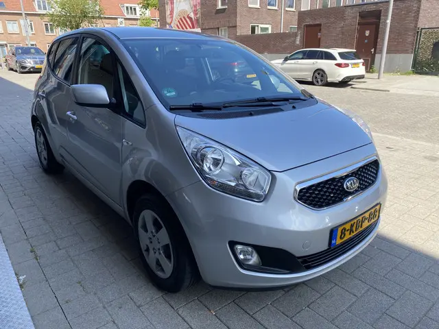 Kia Venga 1.4 CVVT Plus Pack 2013 Benzine 5