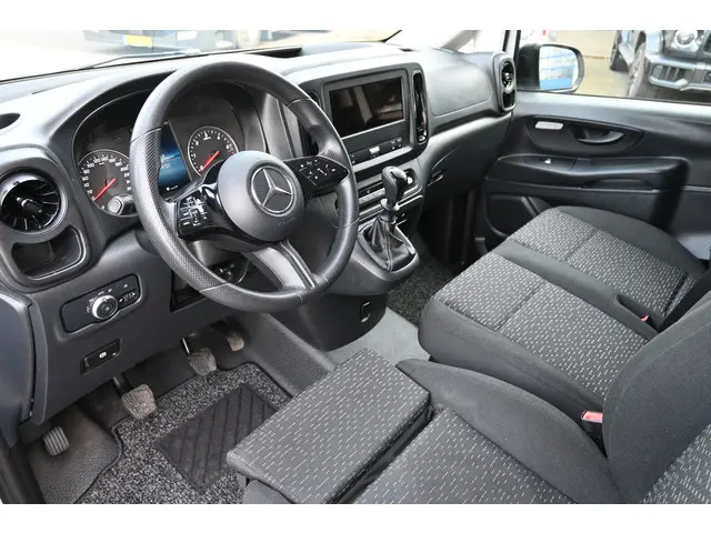 Mercedes-Benz Vito 116 CDI L2 Pro 2024 Diesel 4