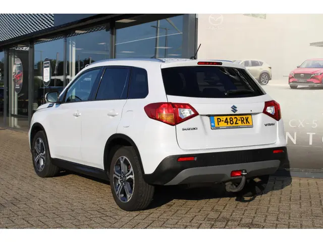 Suzuki Vitara 1.6 High Executive 2016 Benzine 5