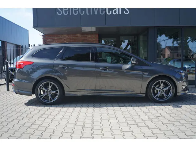 Ford Focus Wagon 1.5 ST-Line 2017 Benzine 5