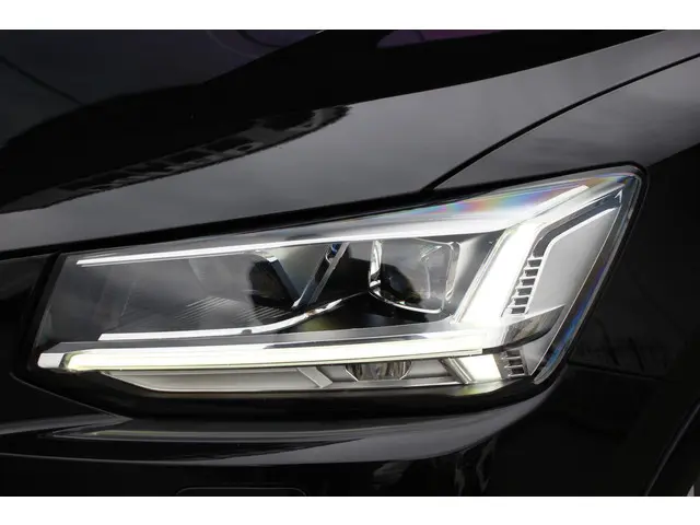 Audi Q2 1.4 TFSI | Limited | S-Tronic | Led | Navi 2018 Benzine 13