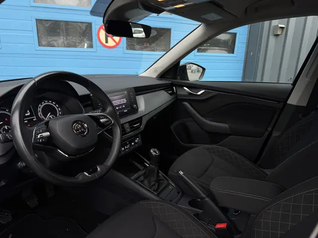 Škoda Kamiq 1.0 TSI Active 2024 Benzine 3