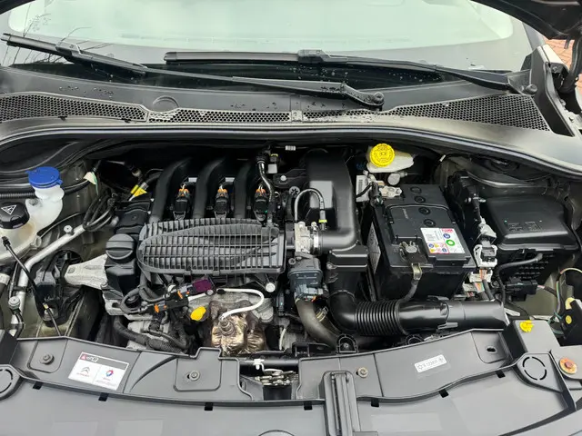 Citroën C3 1.2 PureTech Shine 45.000 KM 2017 Benzine 17